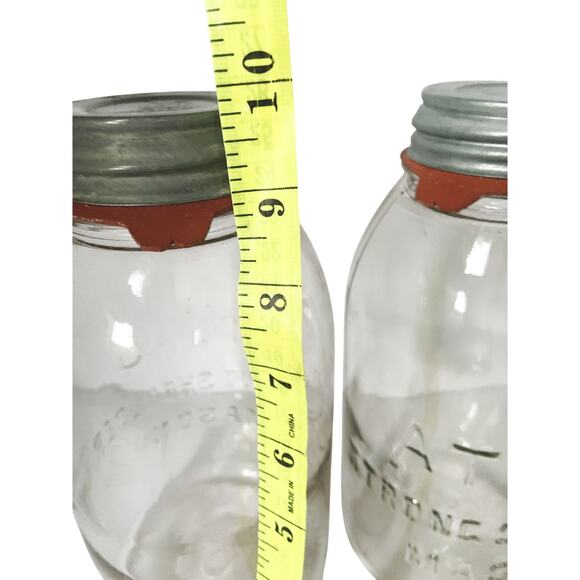 Vtg Antique Pair 1920s Atlas Strong Shoulder Mason Half Gallon Jar w Zinc Cover - Picture 6 of 6
